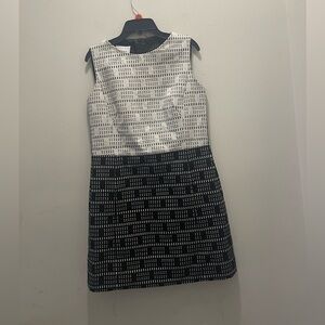Akris Punto Sleeveless Shift Dress